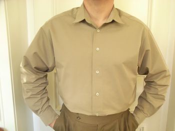 Herrenhemd Modell 1930 Heinz, Farbe Sand.